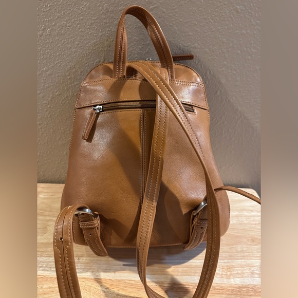 Tignanello Leather Backpack - Picture 2 of 12